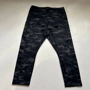 Athleta 1X Black Camo Print Leggings | High Rise Sculpting Activewear